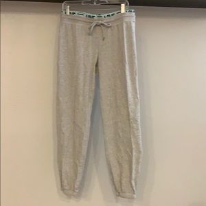 NO BOUNDARIES SIZE LARGE SUPER CUTE LOUNGE PANTS